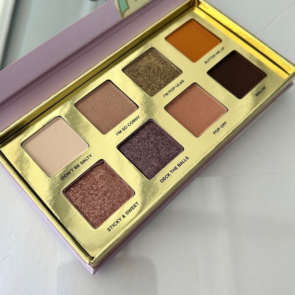 Too Faced Popcorn Balls Eyeshadow Palette